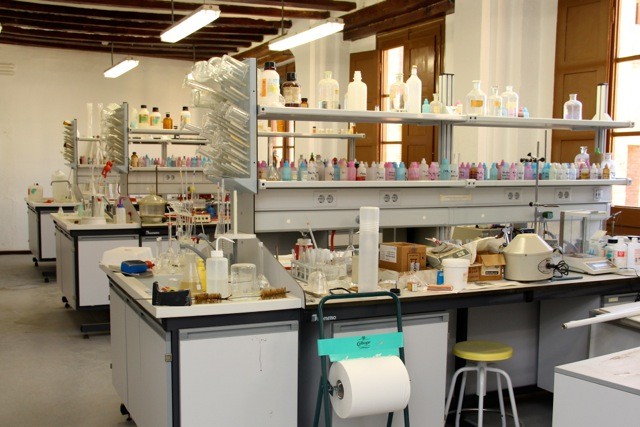 Laboratorio de Ciencias Químicas